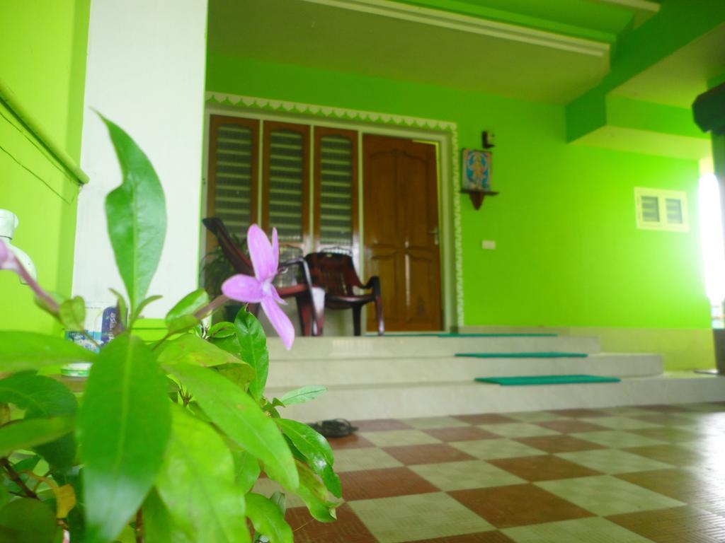 Sajeev Home Stay Cherai Beach Exterior foto