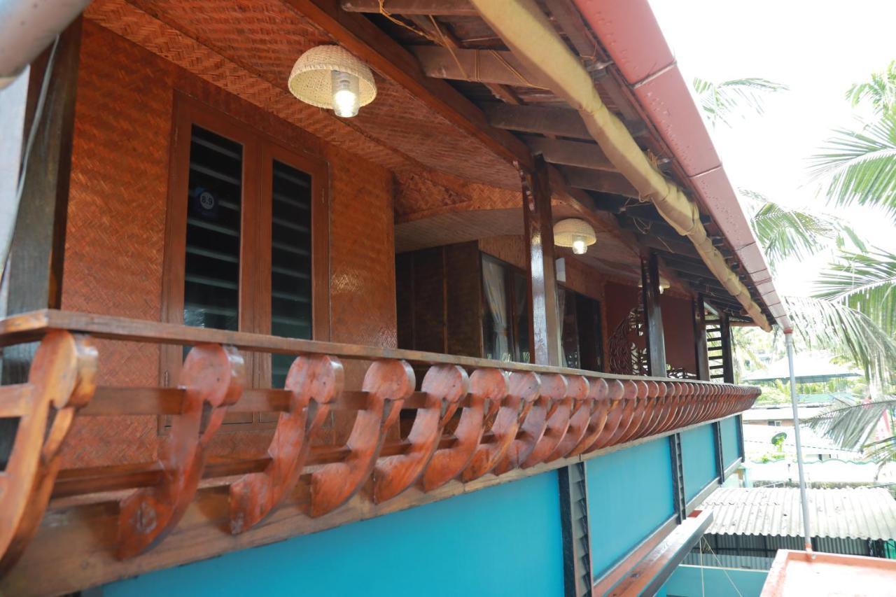 Sajeev Home Stay Cherai Beach Exterior foto