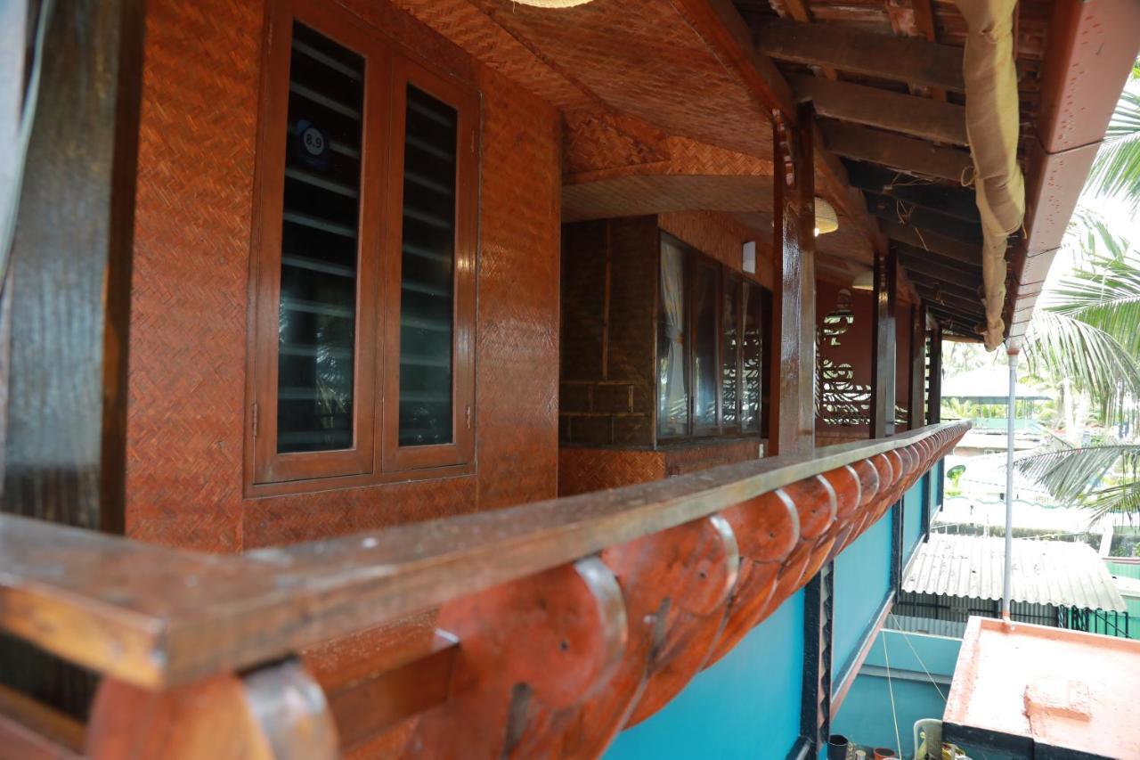 Sajeev Home Stay Cherai Beach Exterior foto